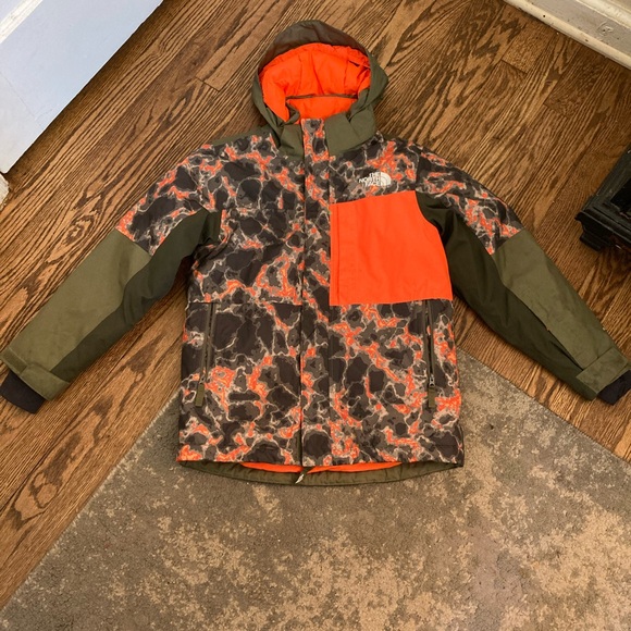 North Face Coats - Picture 1 of 7